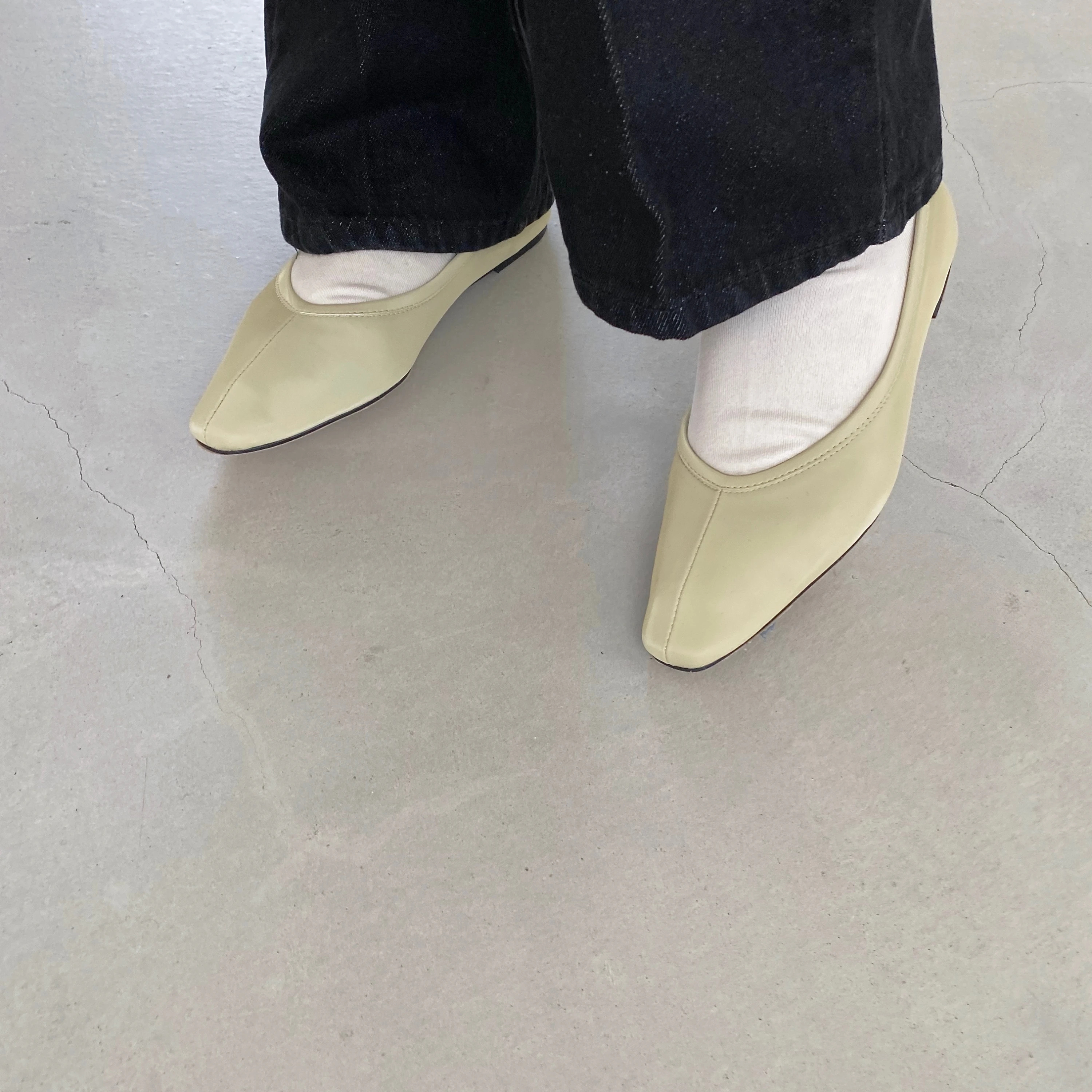 shining enamel flat shoes / willfully（ウィルフリー）のshoes通販 