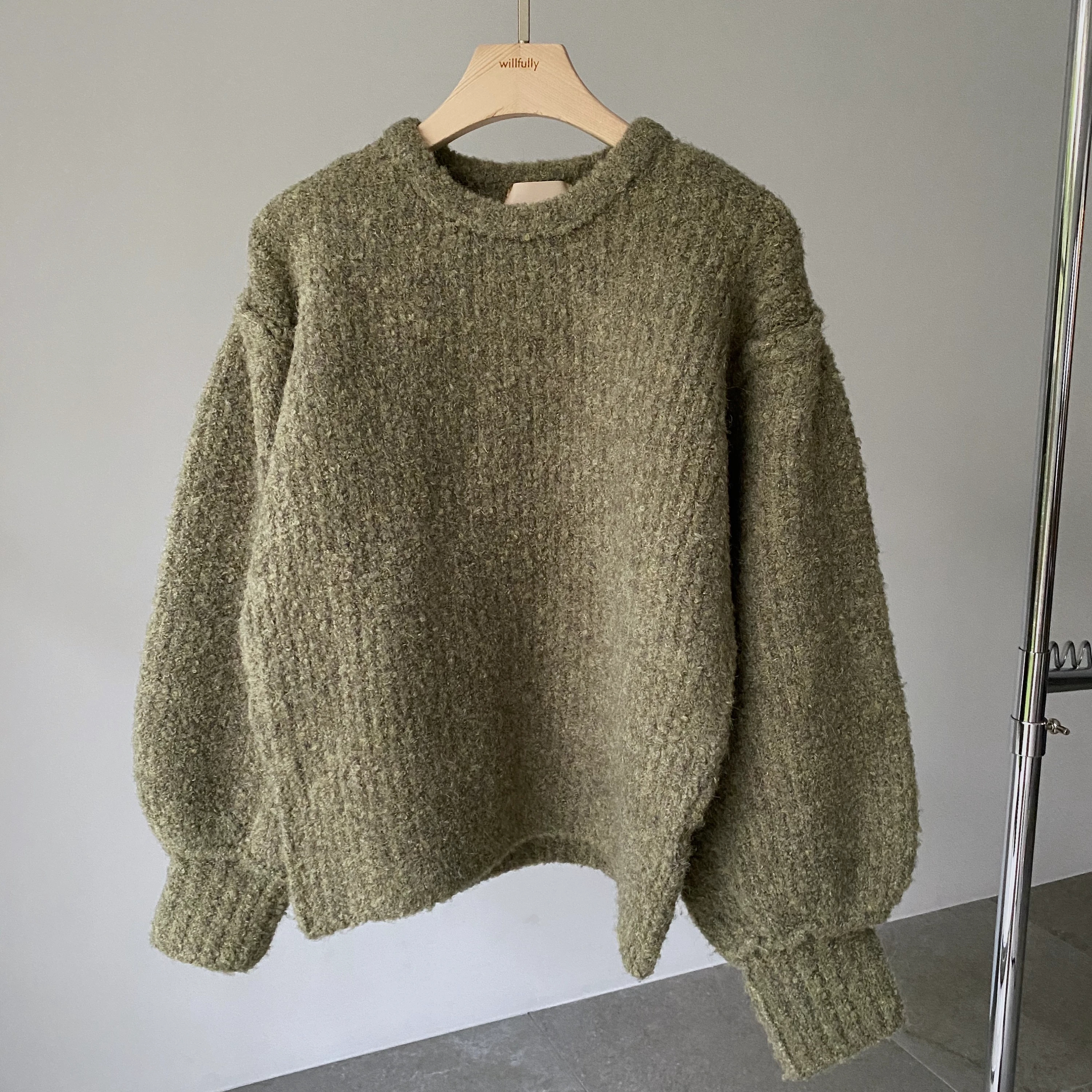 volume sleeve melange knit