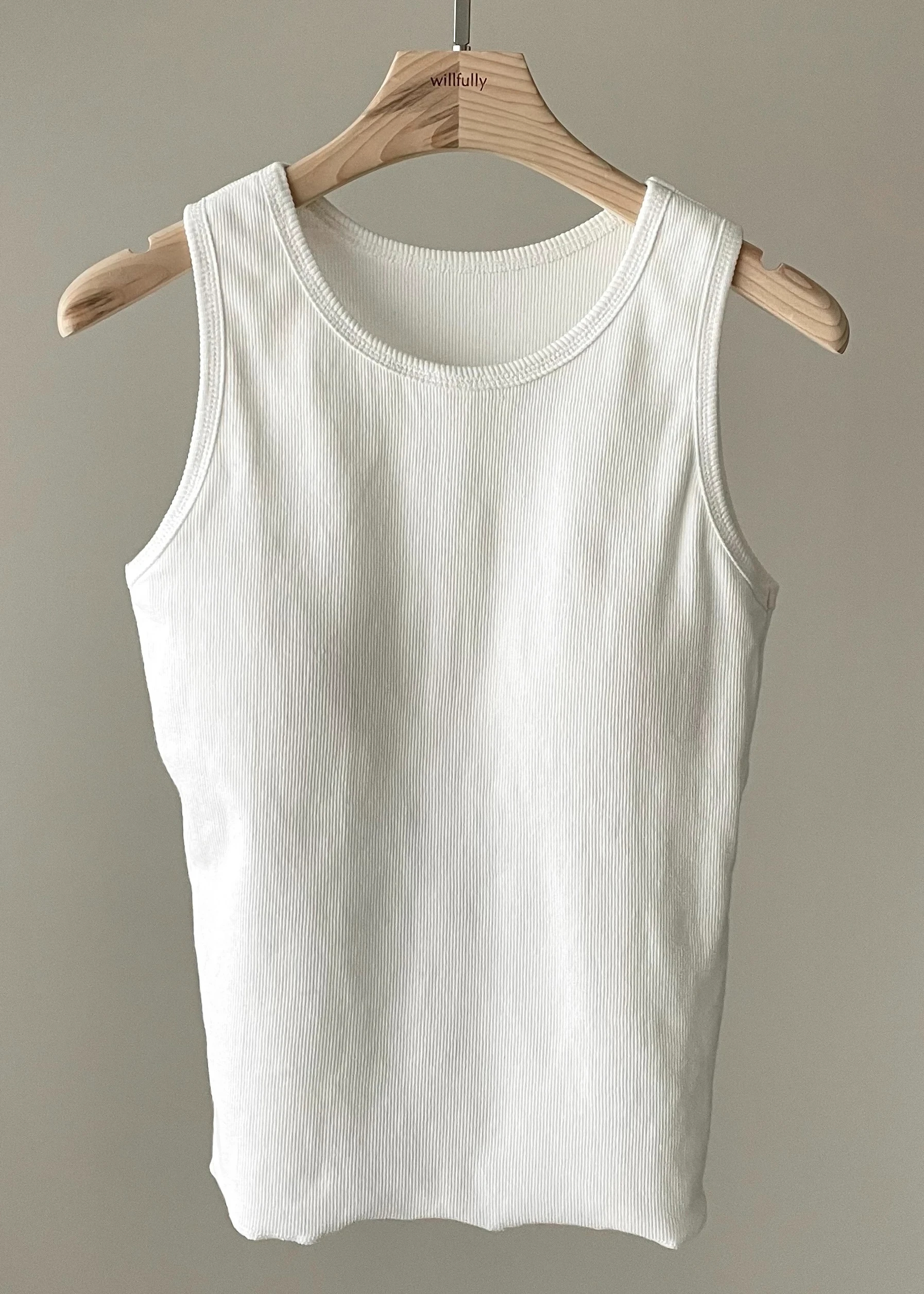 basic crew neck cup rib tank