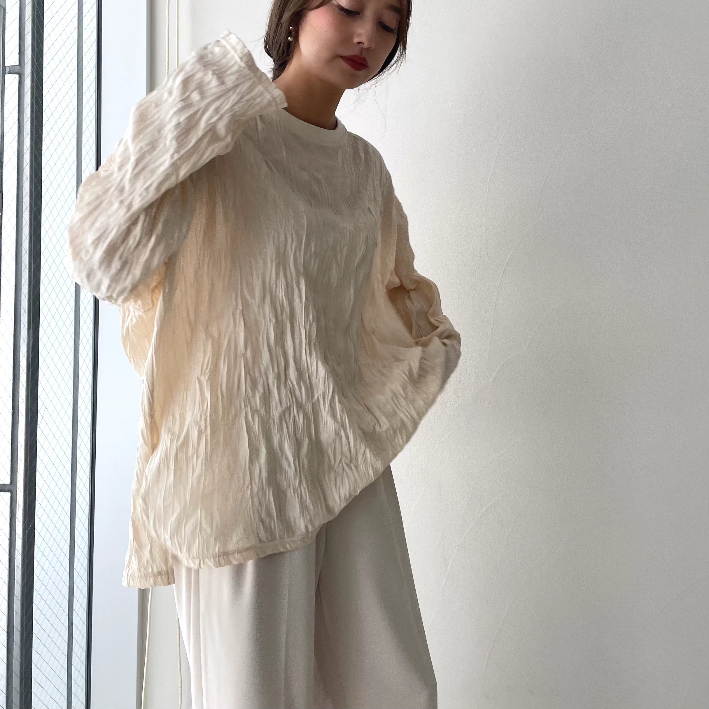 new wrinkle side cut long T blouse / willfully（ウィルフリー）の 