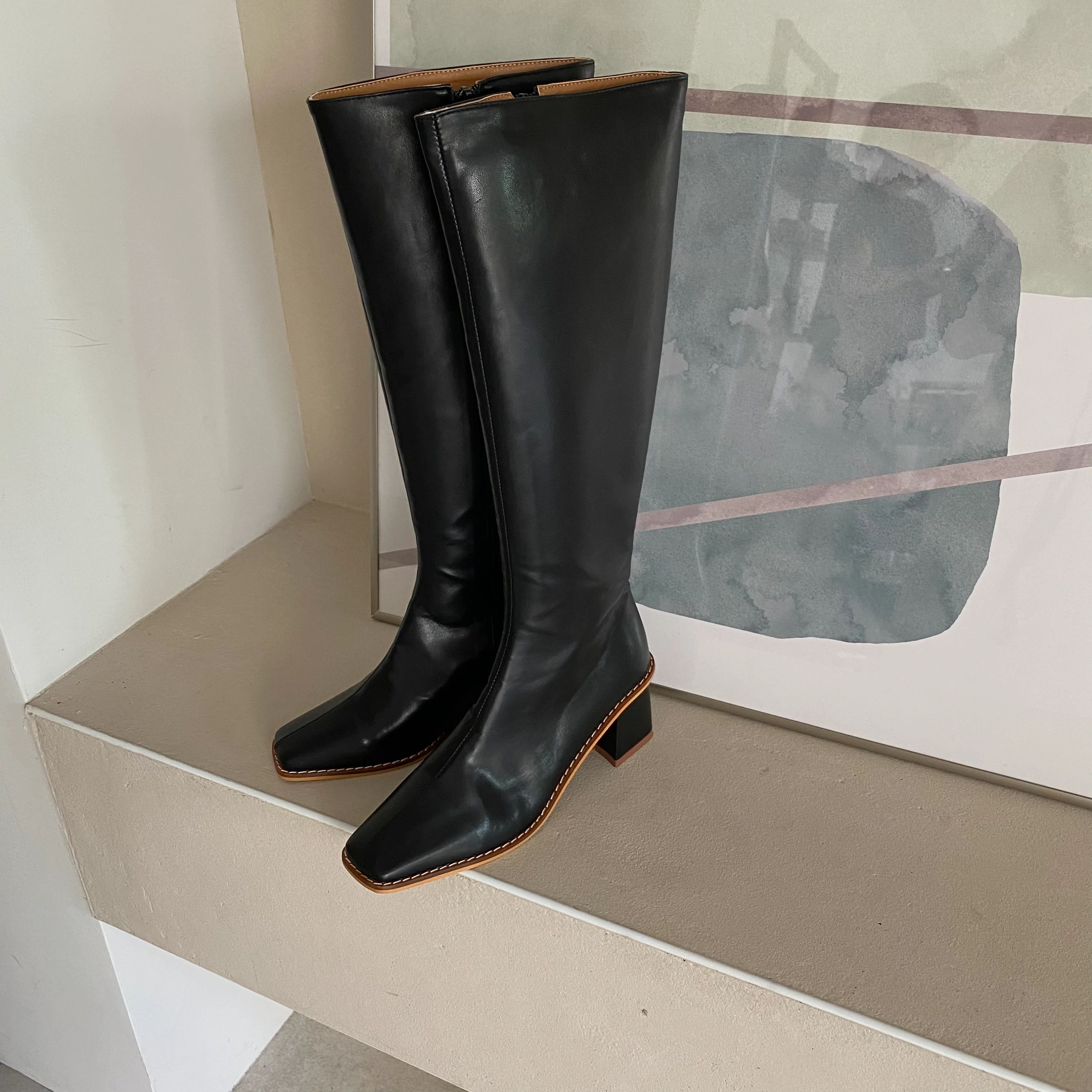 stitch sole trapezoid heel long boots