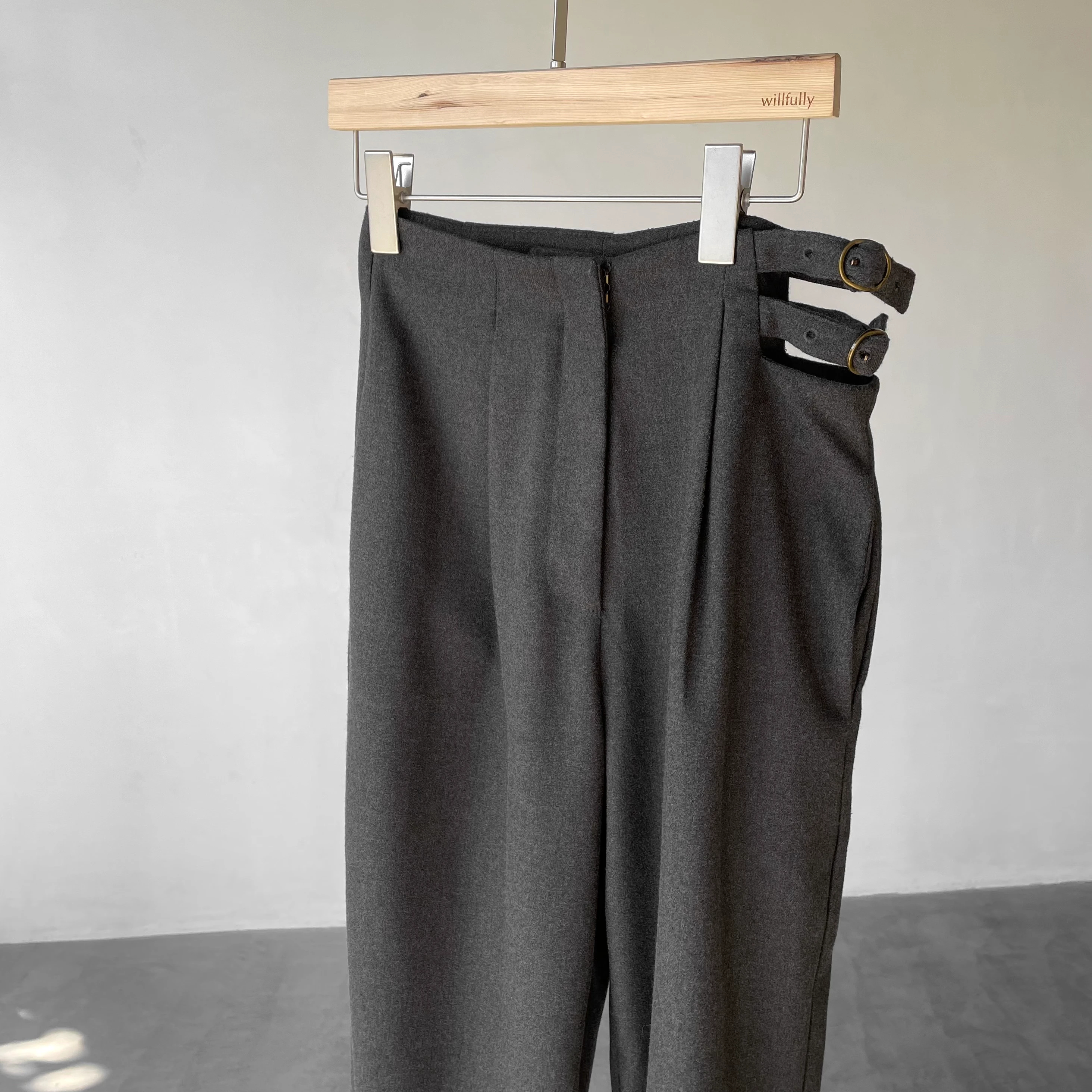 asymmetry side belt pants