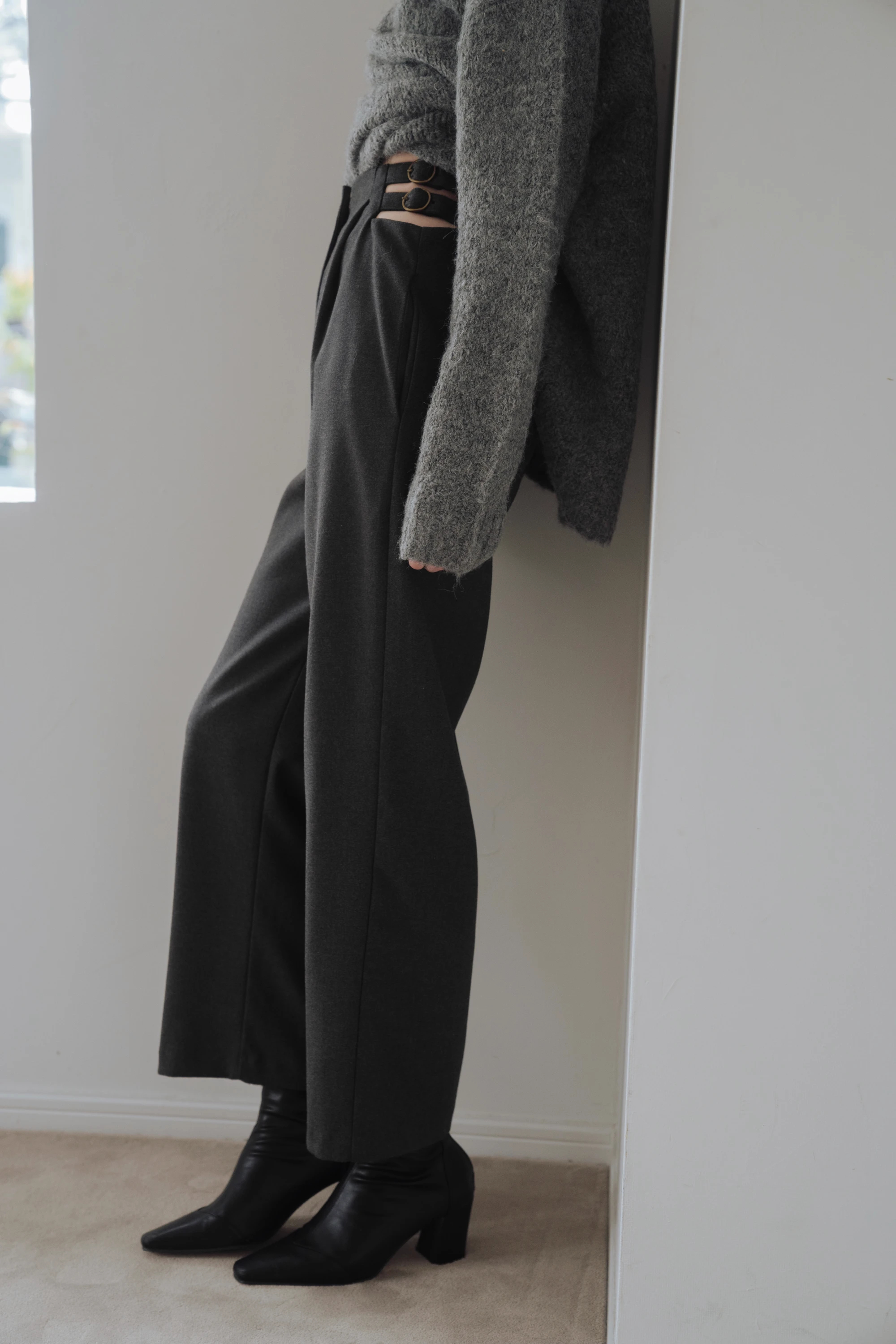 asymmetry side belt pants