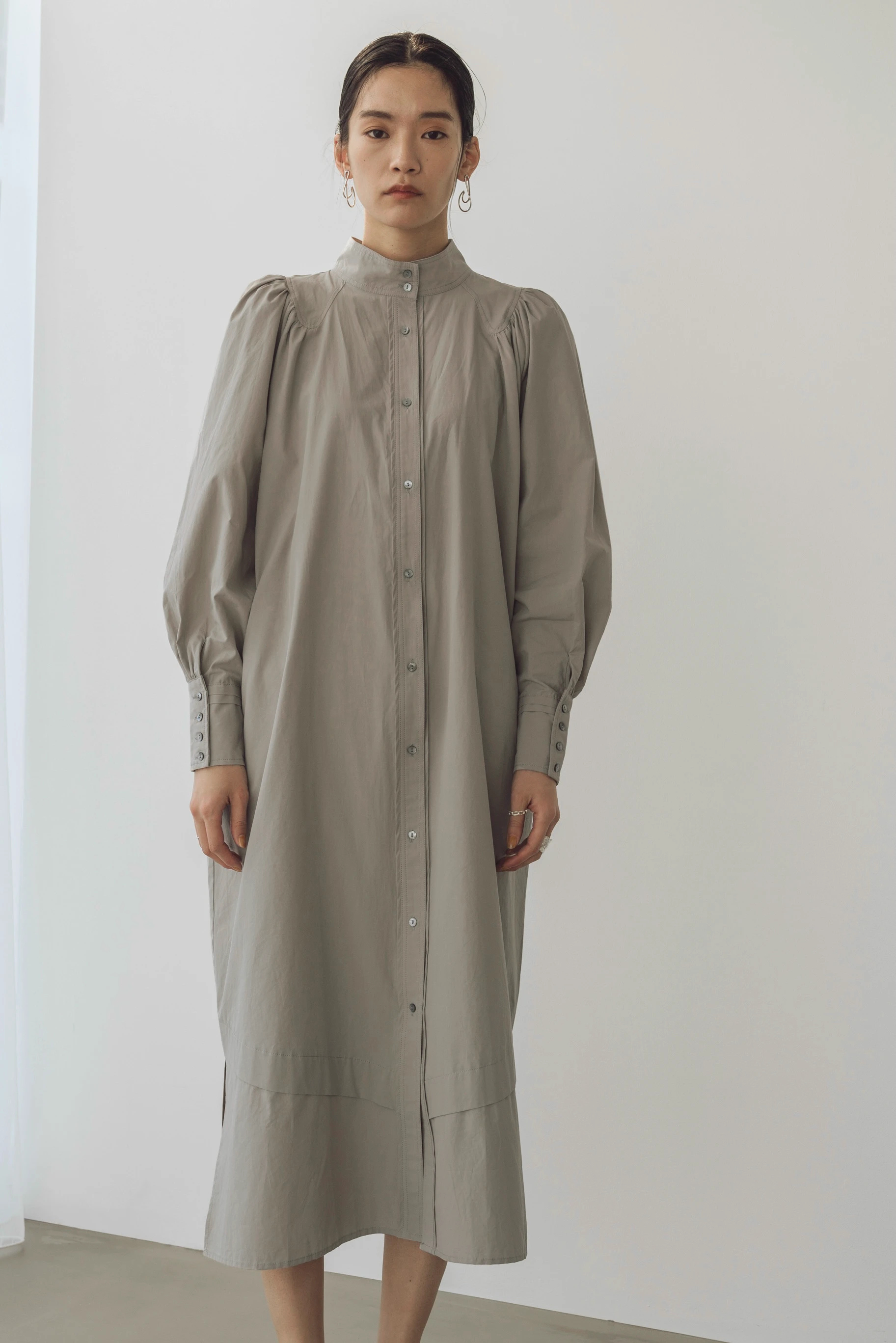 gather shoulder stand collar cotton shirt OP / willfully（ウィルフリー ...