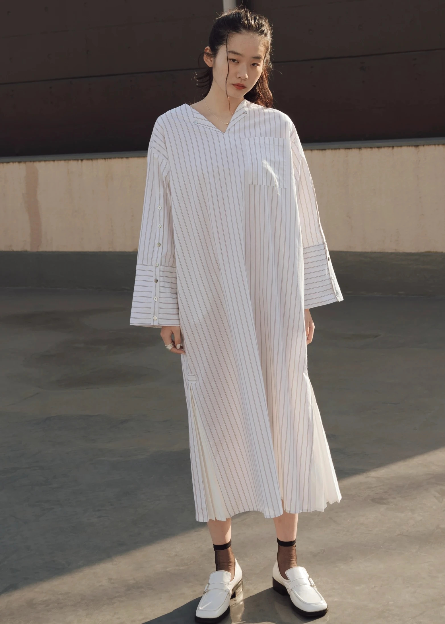 side pleats 2way stripe shirt OP / willfully（ウィルフリー）の