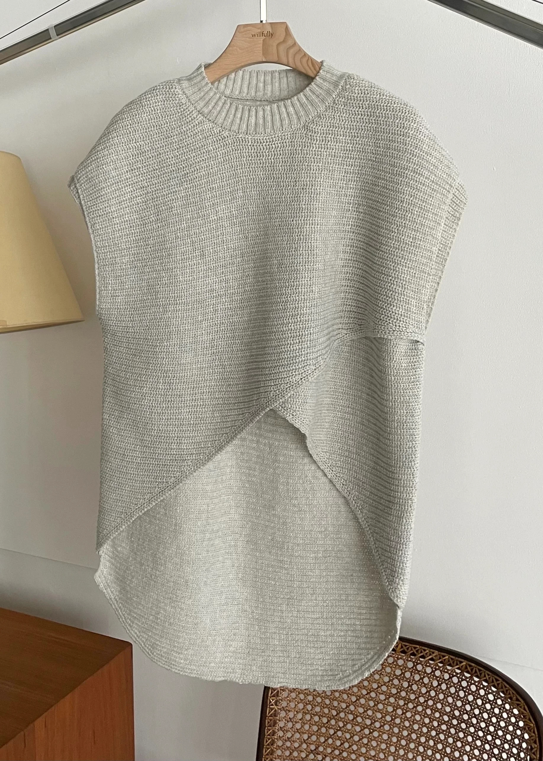 layered asymmetry knit vest