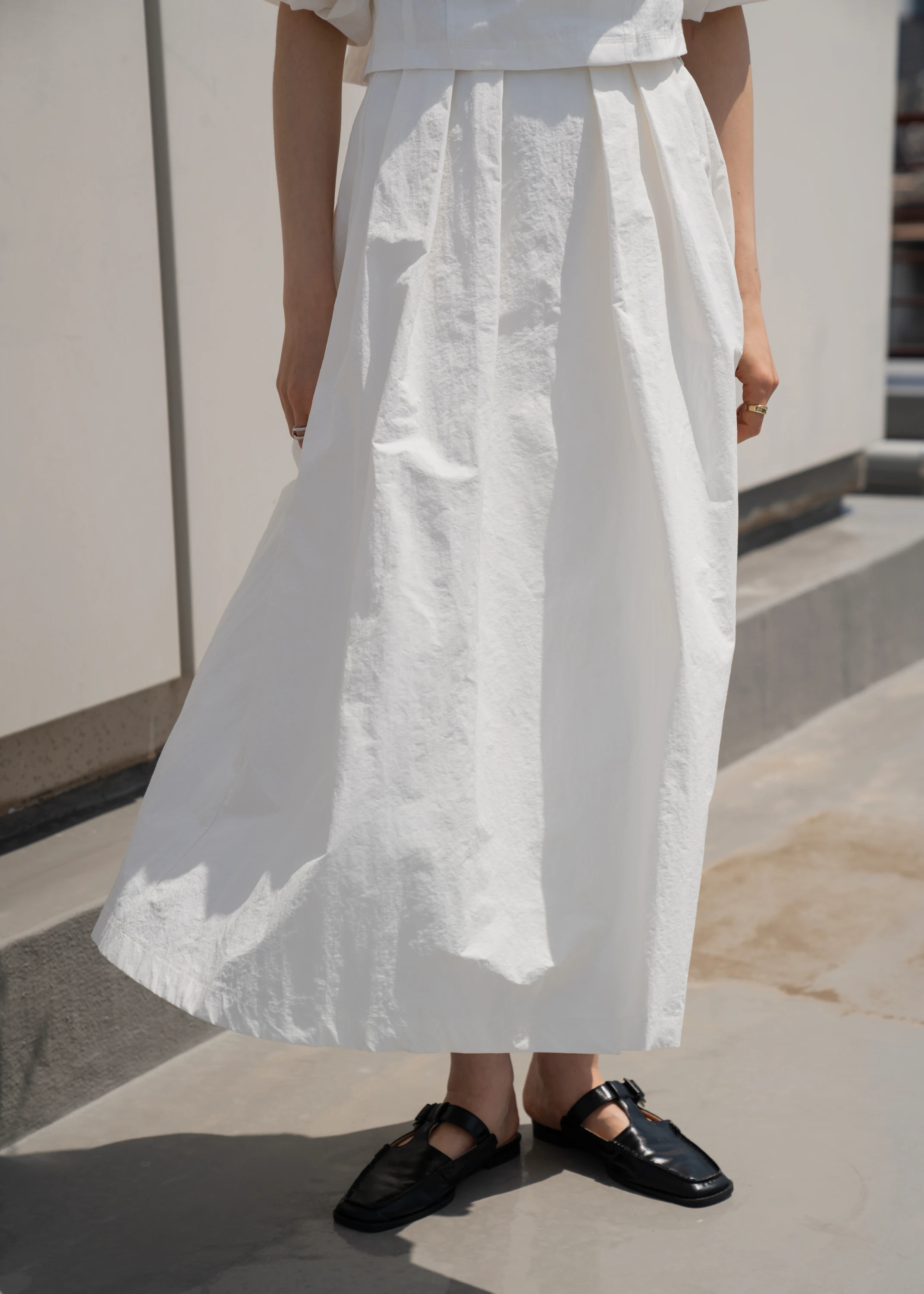 tuck volume long flare SK / willfully（ウィルフリー）のskirt通販