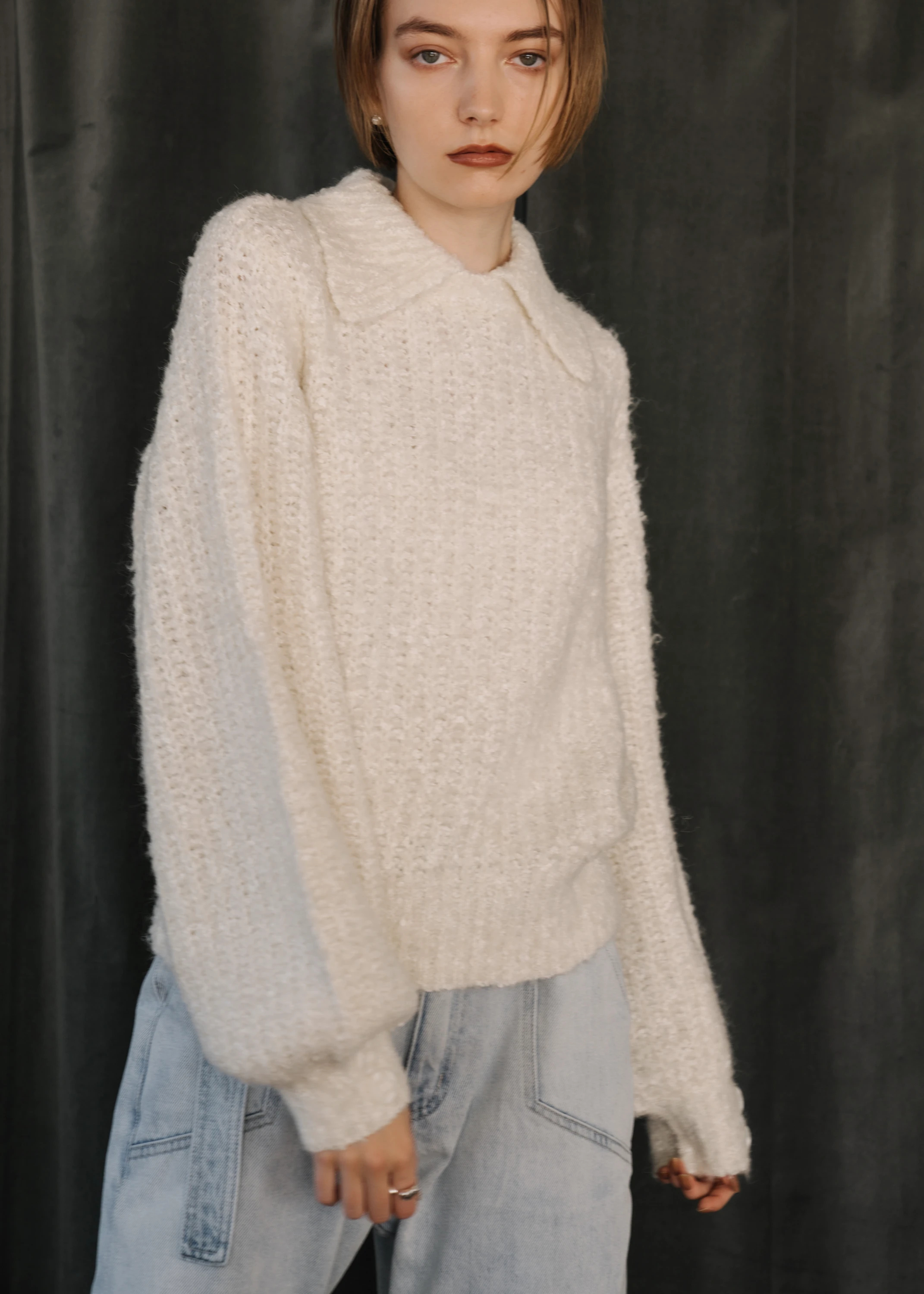 layered collar double yarn floatingly knit