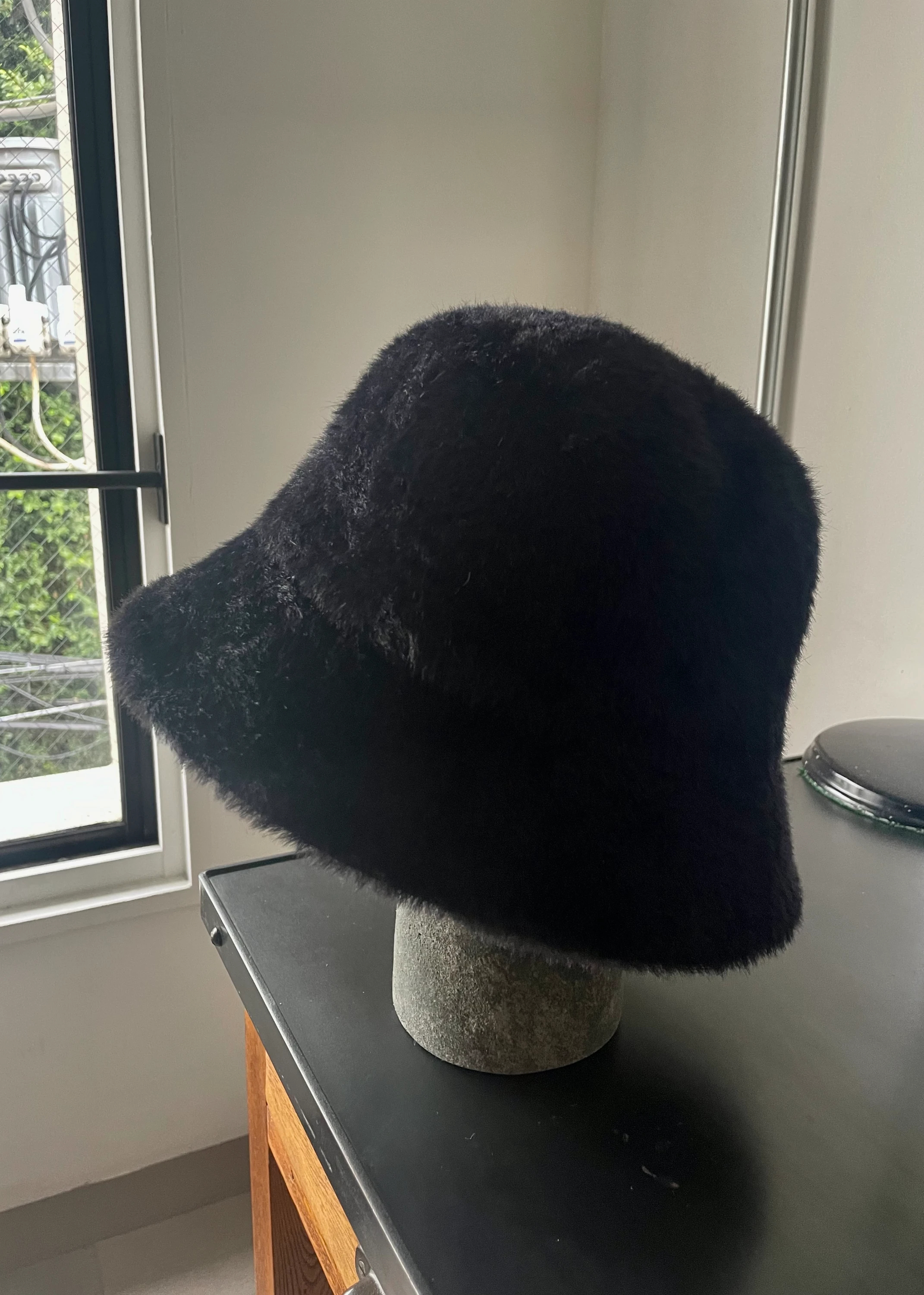 緊急特価herlipto Faux Fur Bucket Hat ファーバケットハット ハット