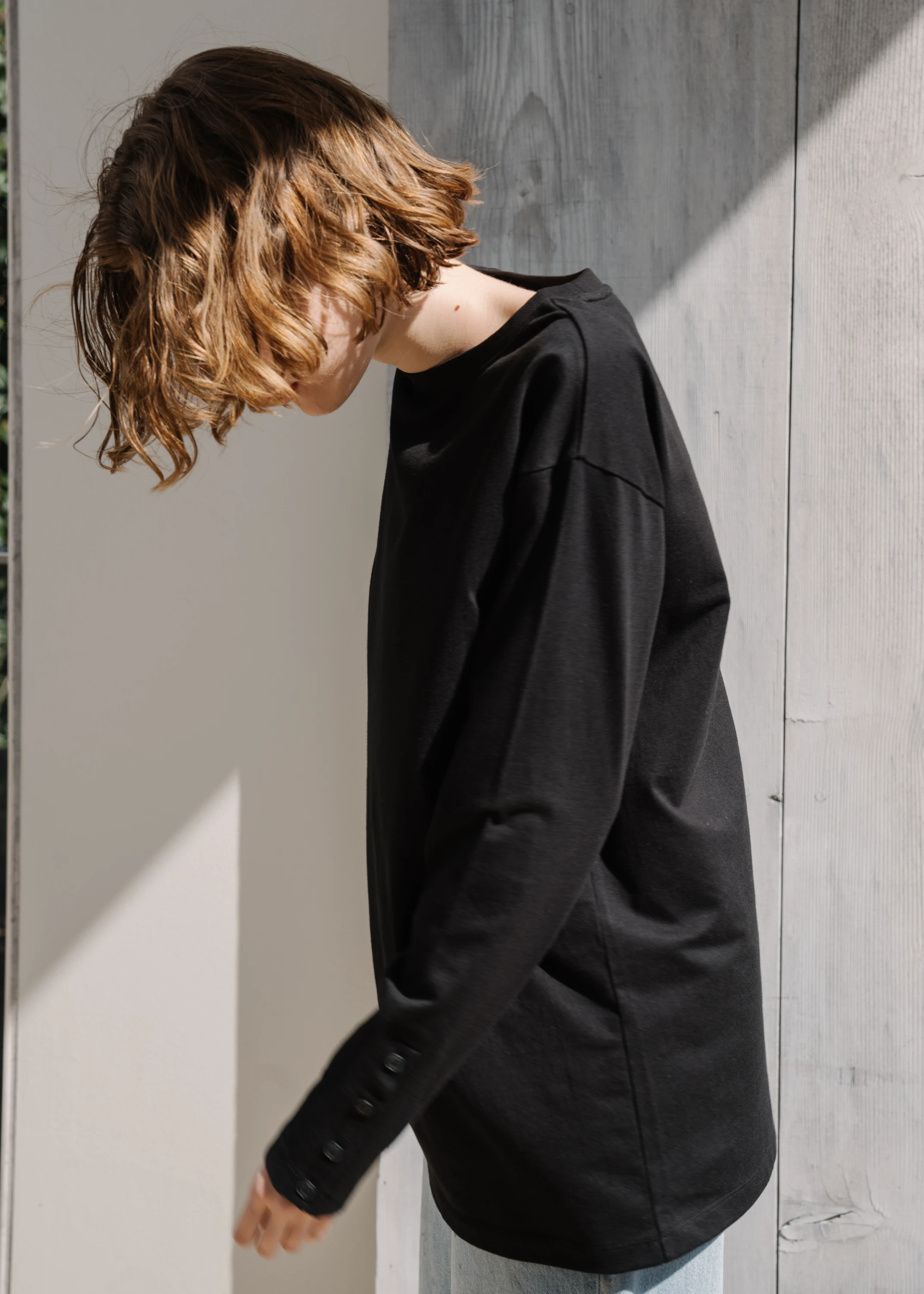 cotton back tag button sleeve long T / willfully（ウィルフリー）の