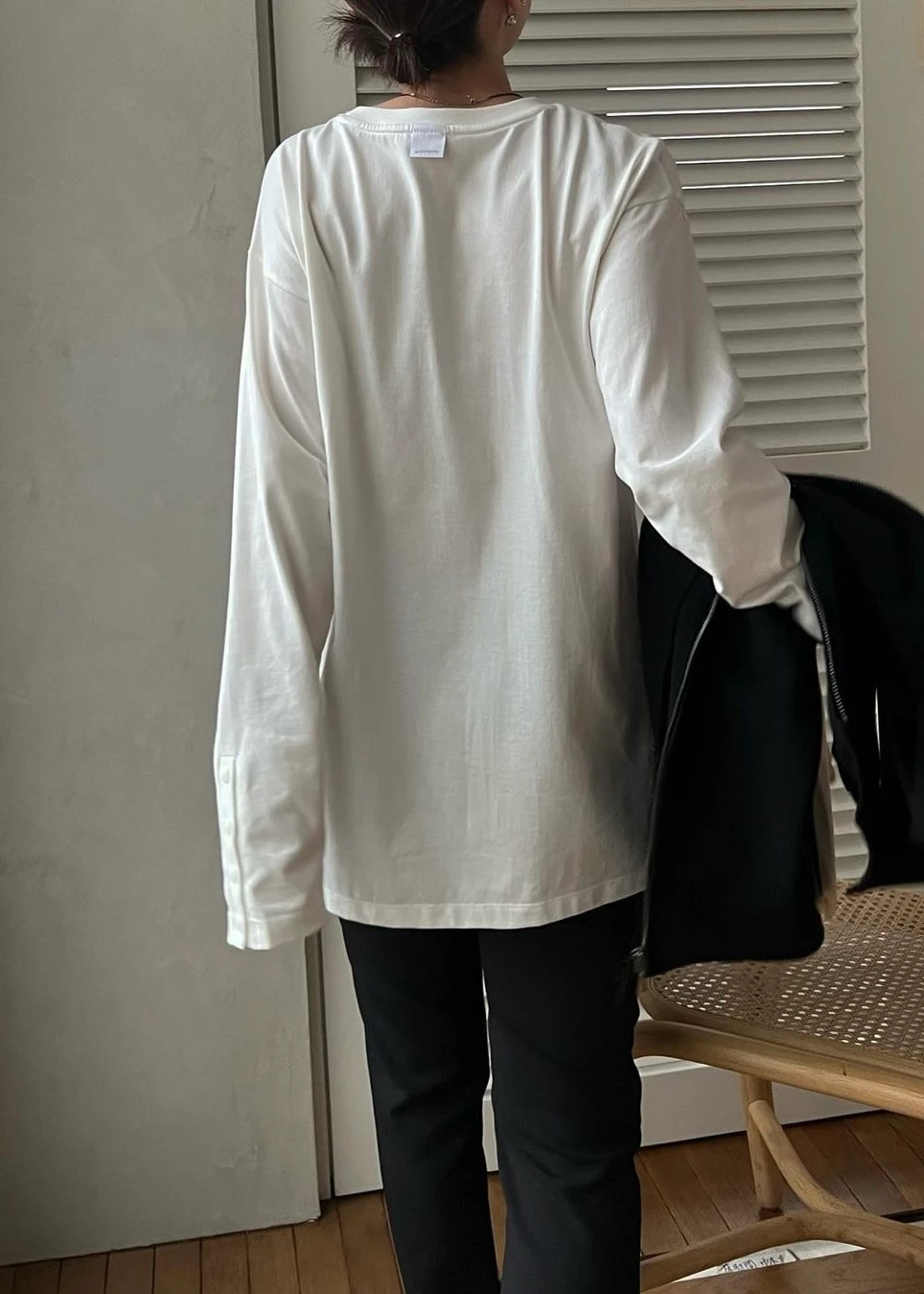 cotton back tag button sleeve long T / willfully（ウィルフリー）の