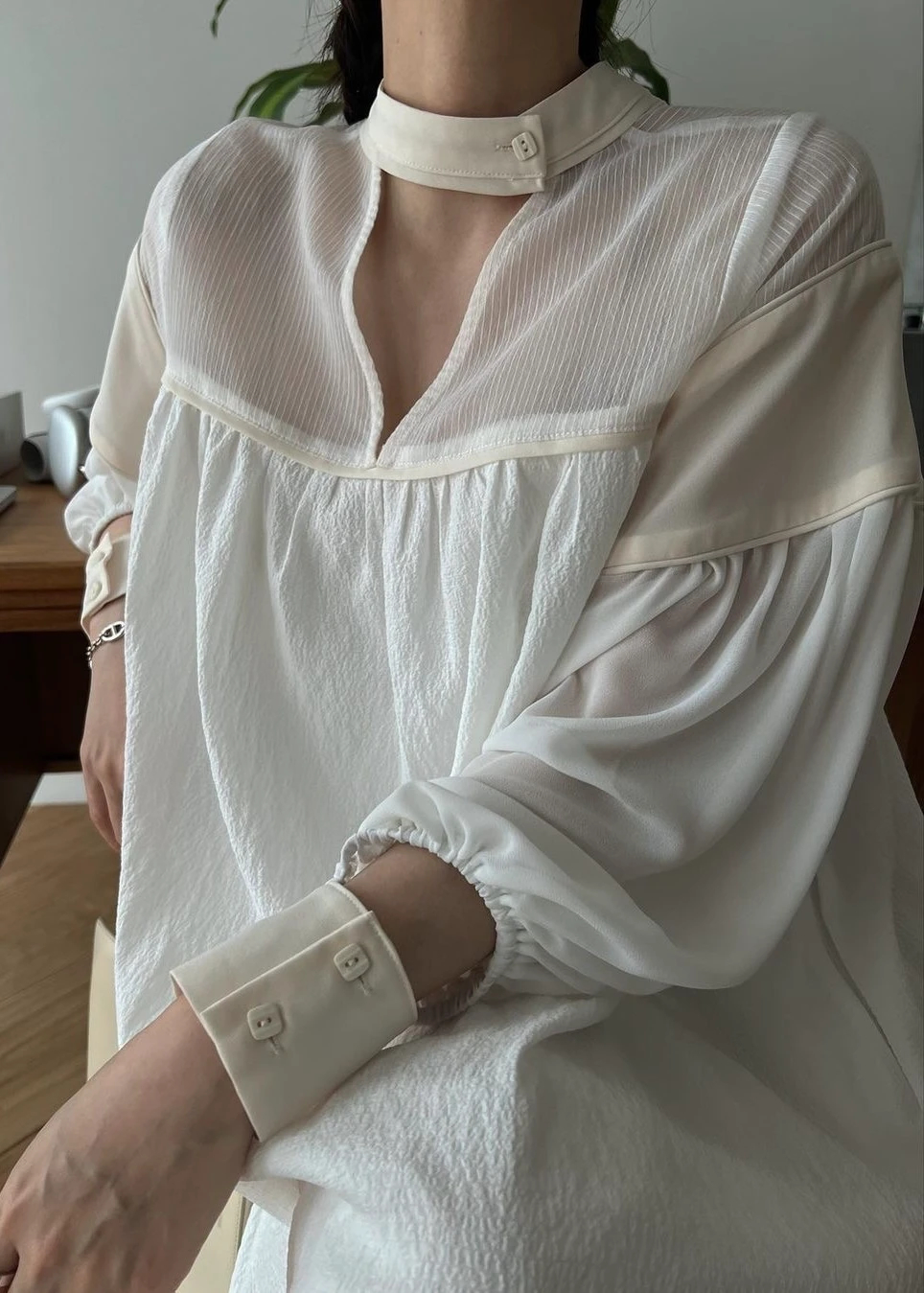 【新品未使用】sheer shirring open sleeve OP