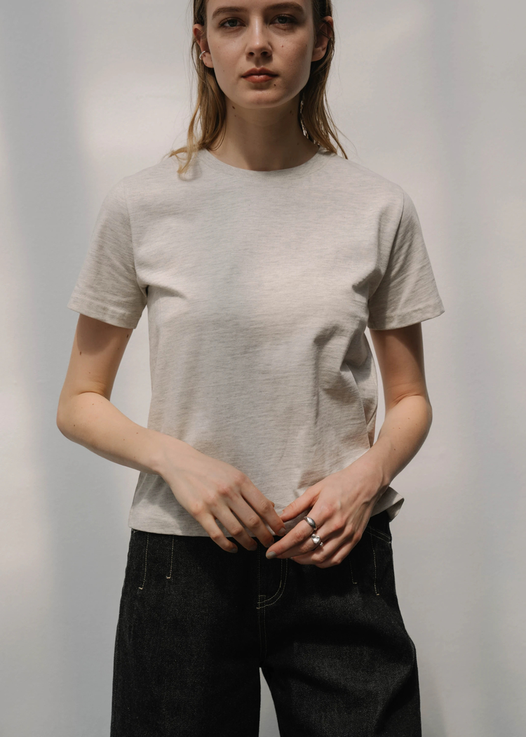 basic cotton back tag T-shirt / willfully（ウィルフリー）のcut&sew