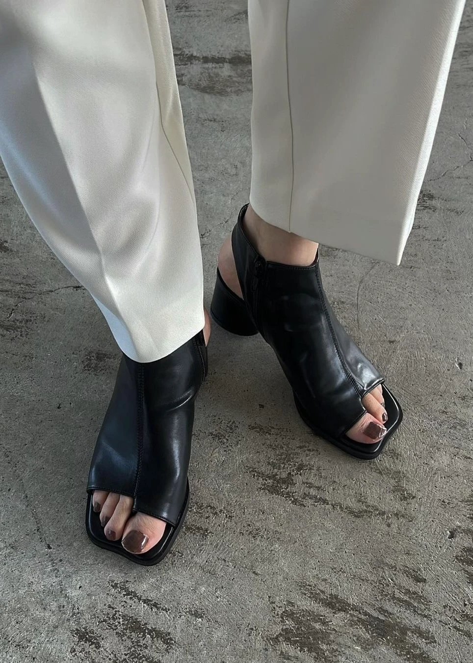 pollex round heel zip sandal #willfully - サンダル