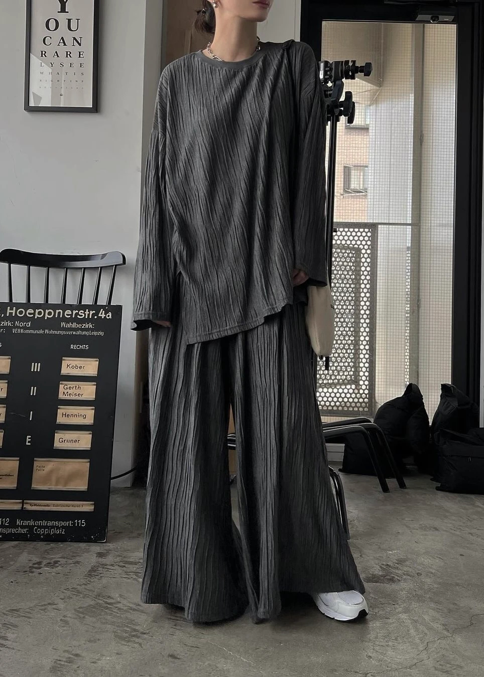 cut pleats wide flare PT / willfully（ウィルフリー）のpants通販