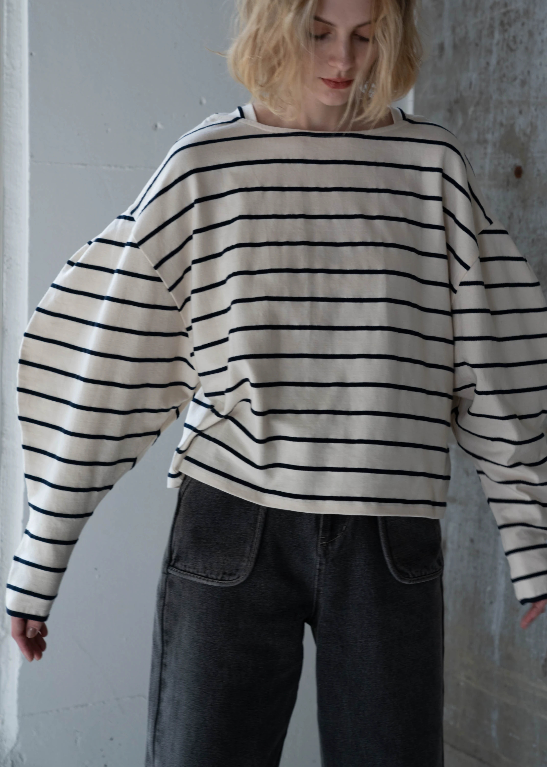 border boat neck volume sleeve tops