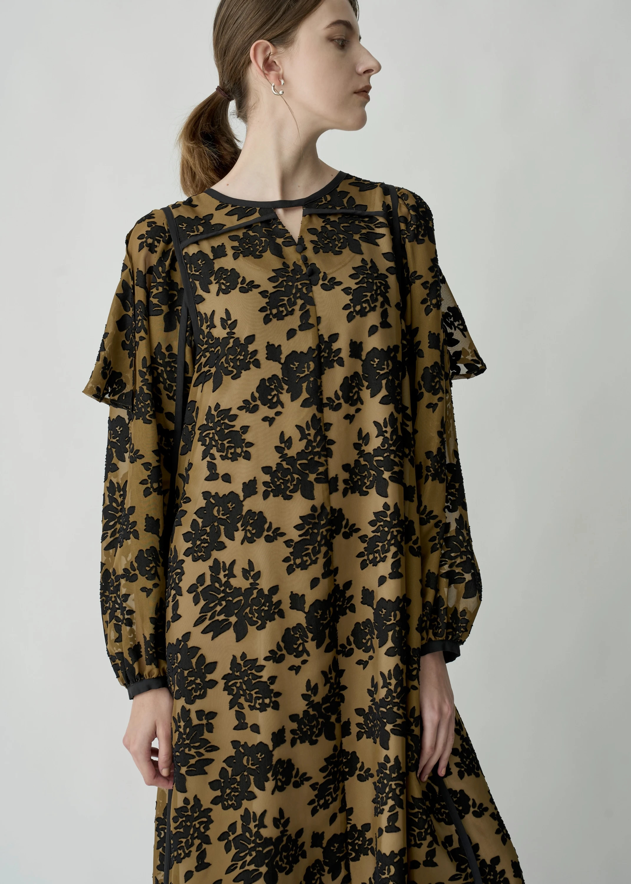 【新品未使用】Flower Jacquard Bi Color piping