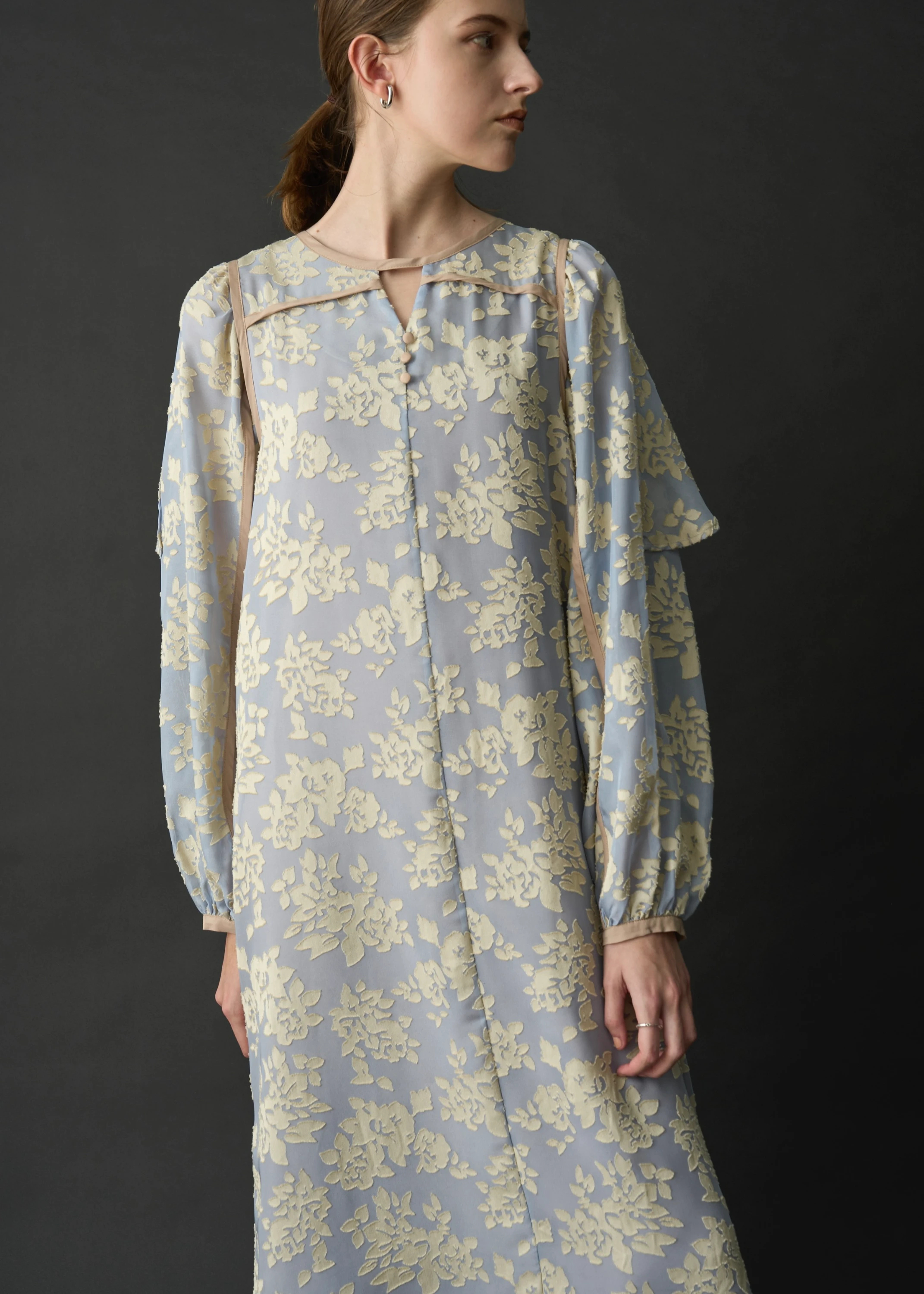 有名人芸能人 flower jacquard bi color piping OP | www ...