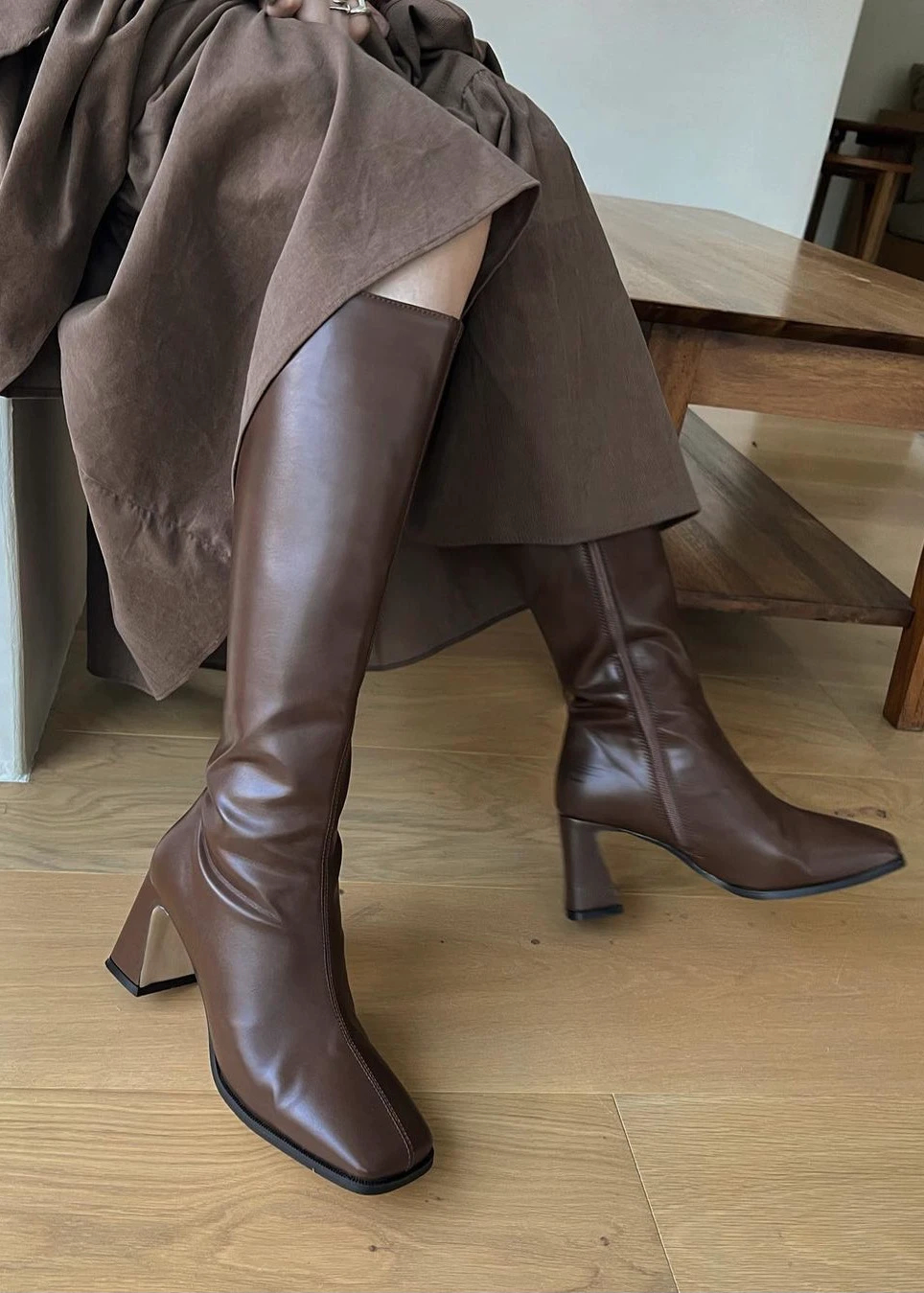 trapezoid heel basic long boots / willfully（ウィルフリー）のshoes ...