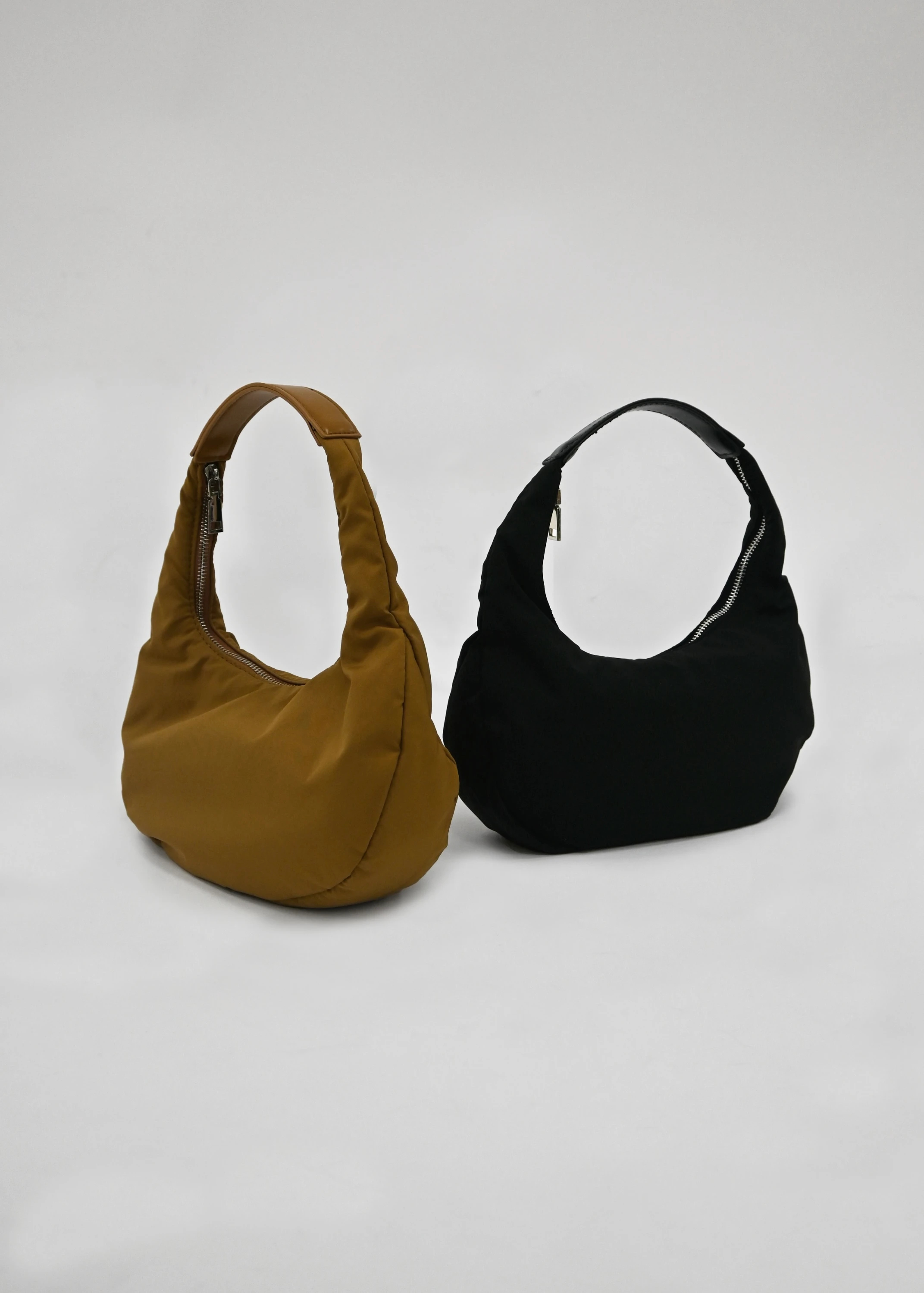 crescent moon one handle bag / willfully（ウィルフリー）のbag通販 ...