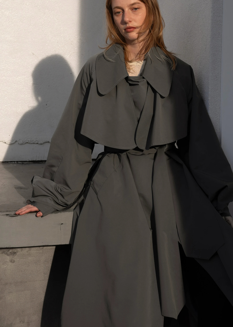 water repellent taffeta big silhouette trench coat