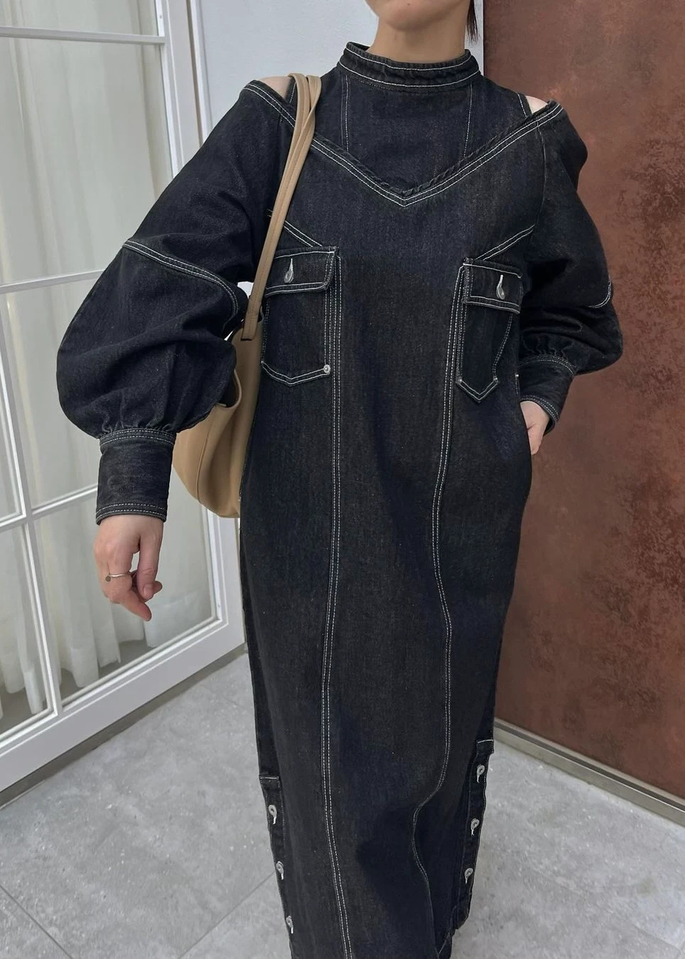 v neck layered like denim OP / willfully（ウィルフリー）のonepiece 