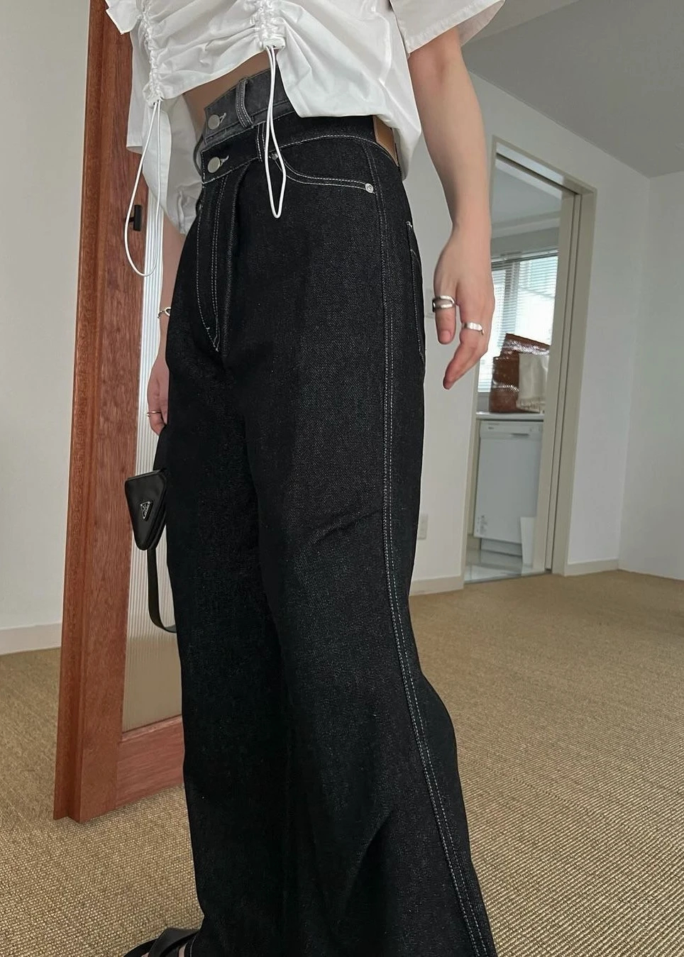 double belt side tuck denim PT / willfully（ウィルフリー）のdenim 