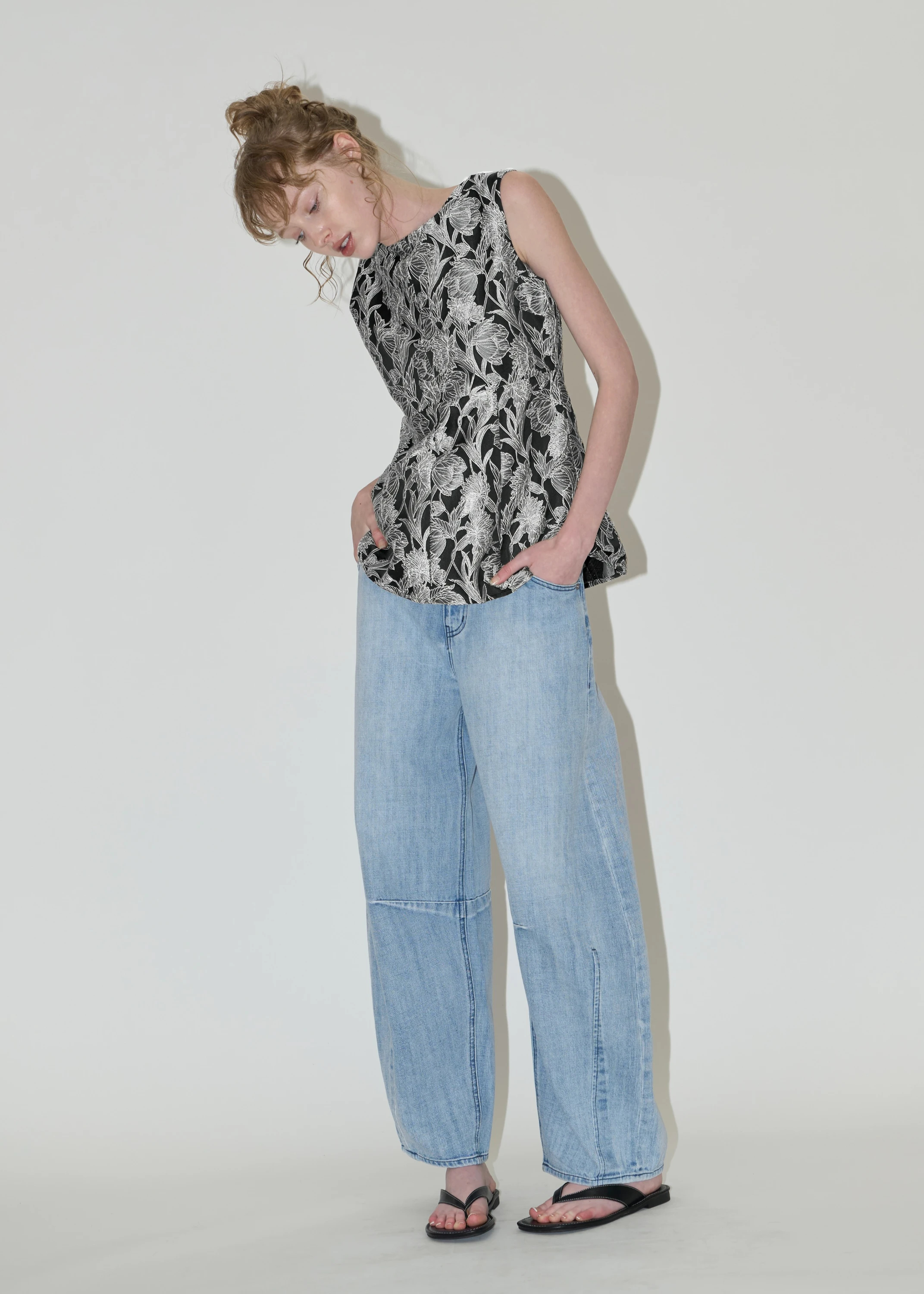 darts curve silhouette denim PT / willfully（ウィルフリー）のdenim ...